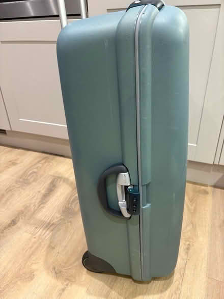 Photo of free Large Samsonite Suitcase (Caton LA2) #3