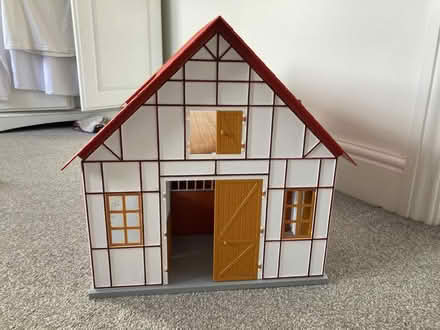 Photo of free Gee Gee Friends Stable toy set (Warnham) #1