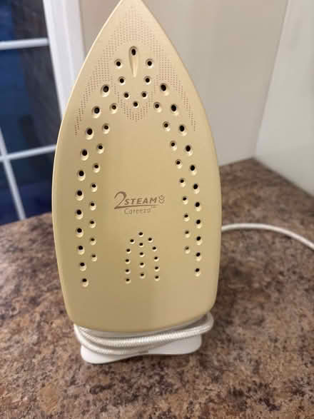 Photo of free Philips Steam Iron (Wilmslow SK9) #2