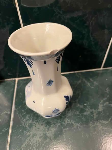 Photo of free Delft vase (Columbia Heights) #2