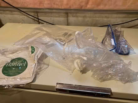 Photo of free 4 zippered bags (Winston Churchill/collegeway) #1