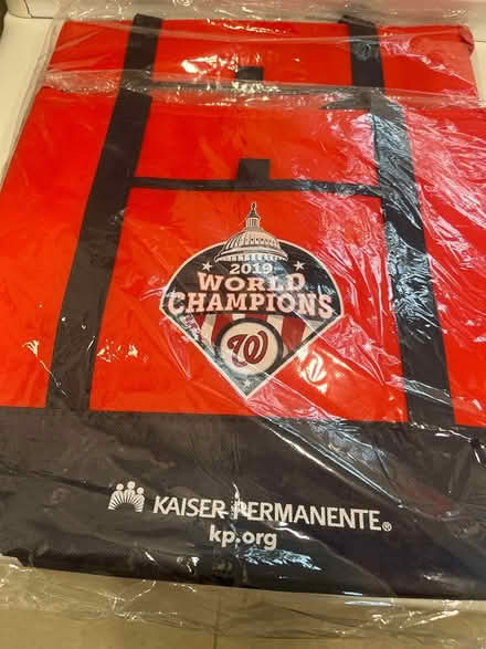 Photo of free Nats insulated bags (Gainsborough & Seven Locks) #1