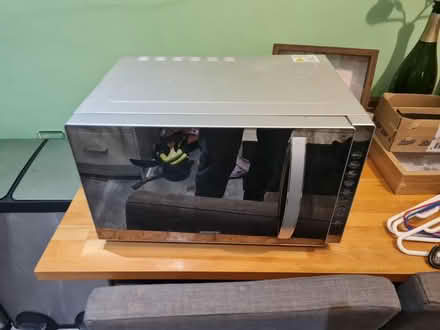 Photo of free Working microwave (BS34) #1