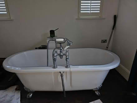 Photo of free Free standing bath (Beverley) #1