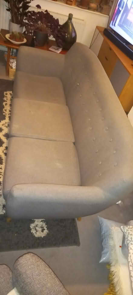 Photo of free 3 seater sofa #2 (Me160hn Allington) #3
