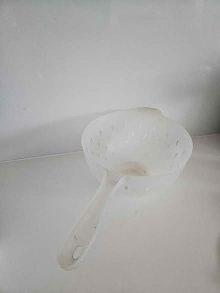 Photo of free Colander and mixing bowl (Camberwell) #1