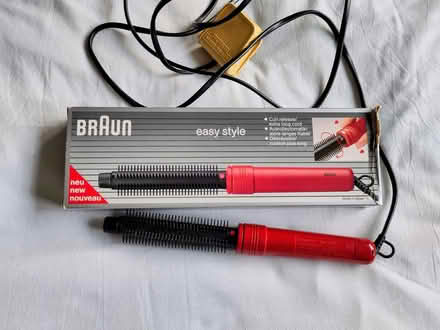 Photo of free Hot brush (Stevenage, Old Town SG1) #1