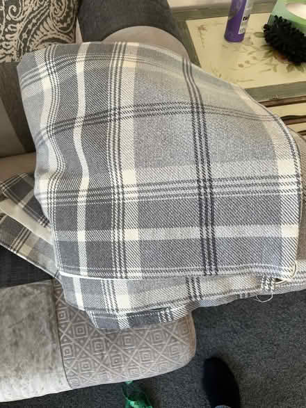 Photo of free Pair of curtains (HP3 8BQ) #1