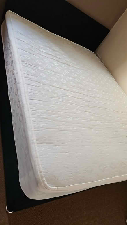 Photo of free King size mattress (Dunstable LU6) #1
