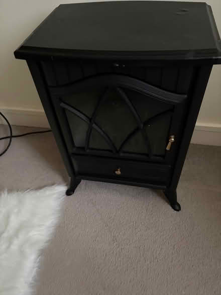 Photo of free Electric log burner style fire (Trotton, Hants GU31) #1