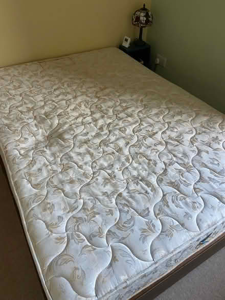 Photo of free DOUBLE SPRUNG MATTRESS Delivery possible (Watford Heath WD19) #1