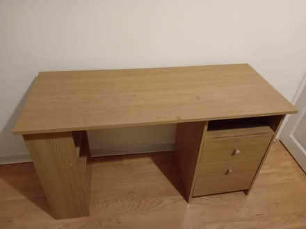 Photo of free Desk (G62 7AX) #1