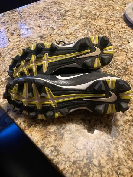 Photo of free Nike vapor football cleats (Far West side of Danbury) #3