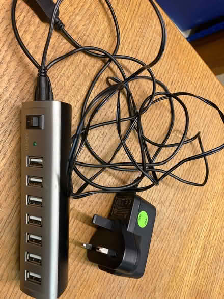 Photo of free 7-Port USB Hub (Walton Manor OX2) #1