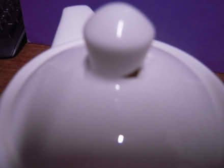 Photo of free White China Teapot for 4 cups (Maidenhead SL6) #3