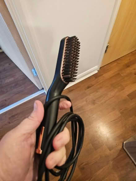 Photo of free Heated hairbrush (EH7) #1
