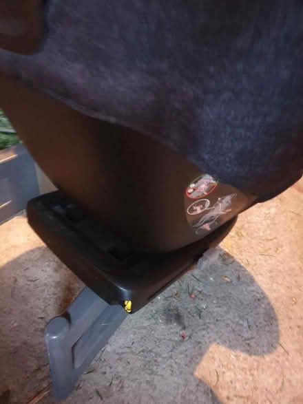 Photo of free Rodifix maxicosi car seat (Bruntsfield EH10) #3