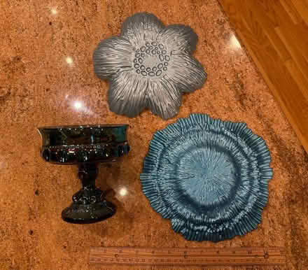 Photo of free Serving dishes and bowl (Groton, Hoyts Wharf Road) #2