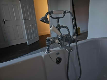 Photo of free Free standing bath (Beverley) #2