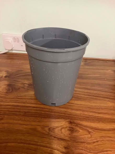 Photo of free Garden Pots (St Pauls Ward GU15) #1