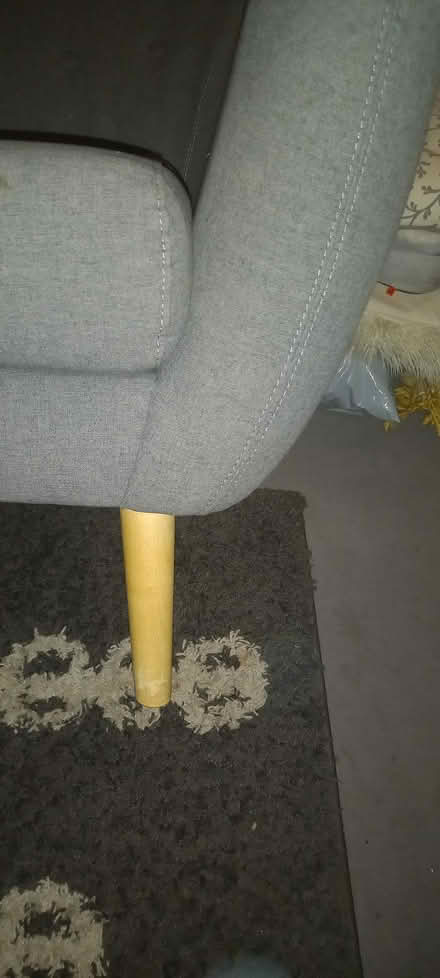 Photo of free 3 seater sofa #2 (Me160hn Allington) #2