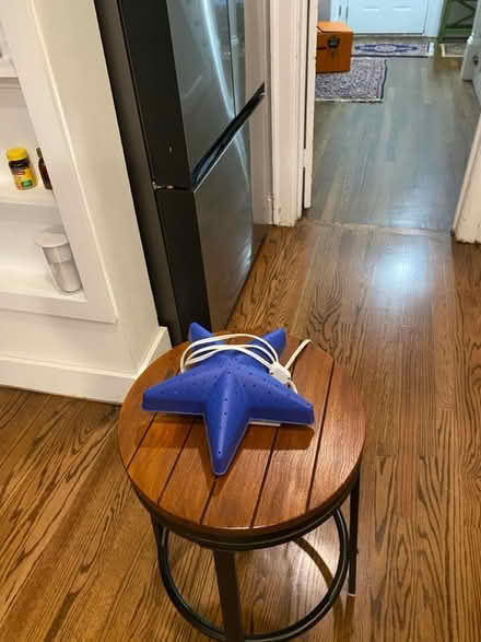 Photo of free Star shaped nightlight (S. 26th St. & S. Ives St) #1