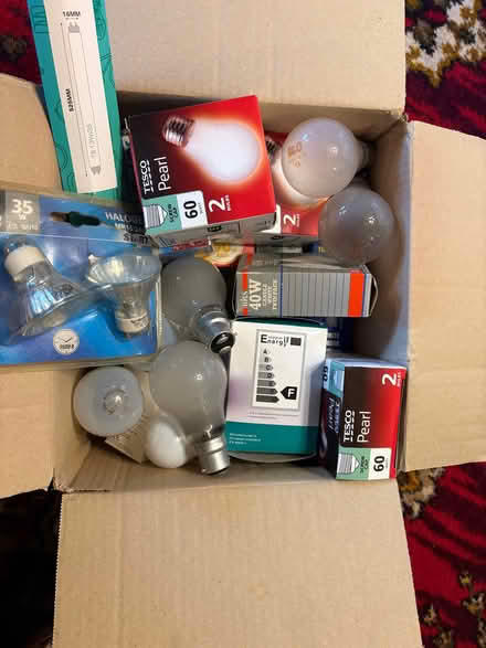 Photo of free Box of working light bulbs (Sutton Pools OX14) #1