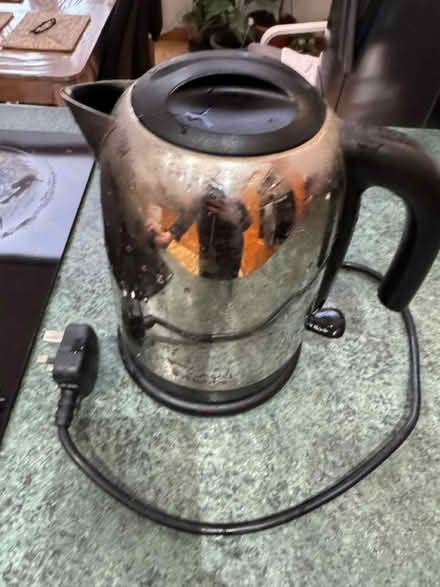 Photo of free Russell hob electric kettle (Liberton EH16) #1