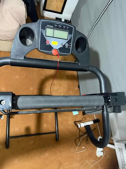 Photo of free nero sports treadmill (BD8) #2