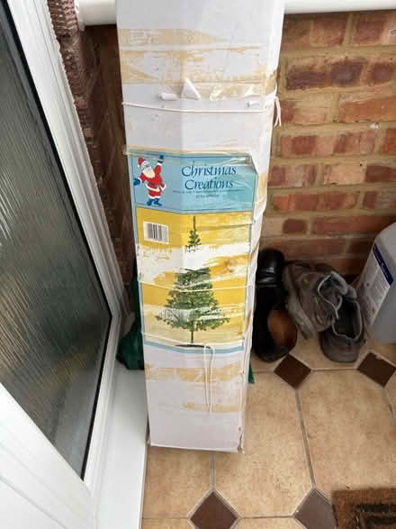 Photo of free Xmas tree (120cms e) (Potters Bar EN6) #1