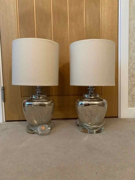 Photo of free 2 matching table lamps (Odd down) #3