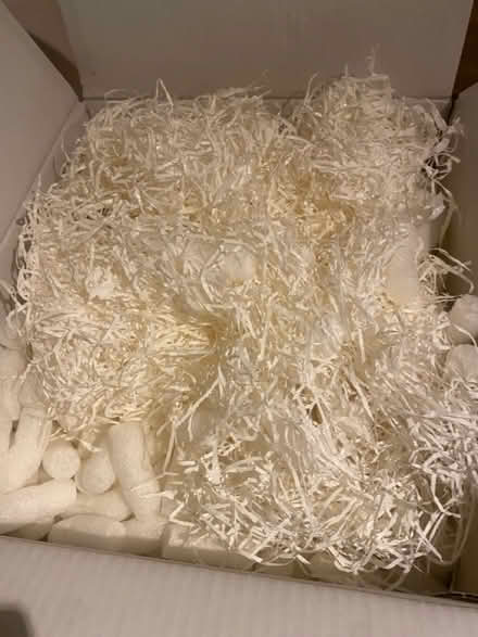 Photo of free packing peanuts and straw (killiney) #2