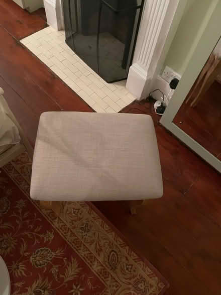 Photo of free Stool (N11 2AU alexandra palace) #2