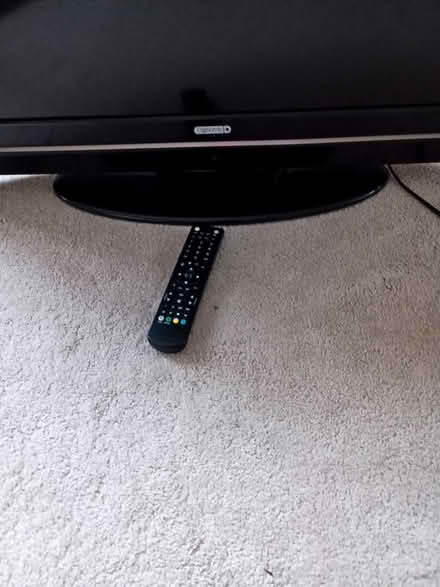 Photo of free 32" tv (Sheffield Northern General S5) #3