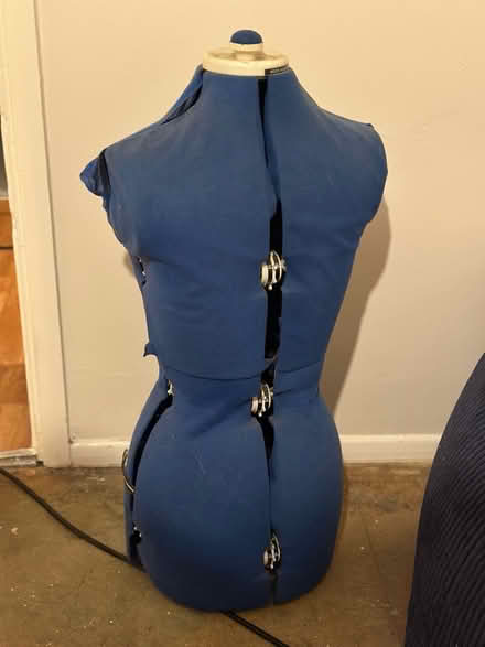 Photo of free Tailor’s dummy (LU5 5HX) #2