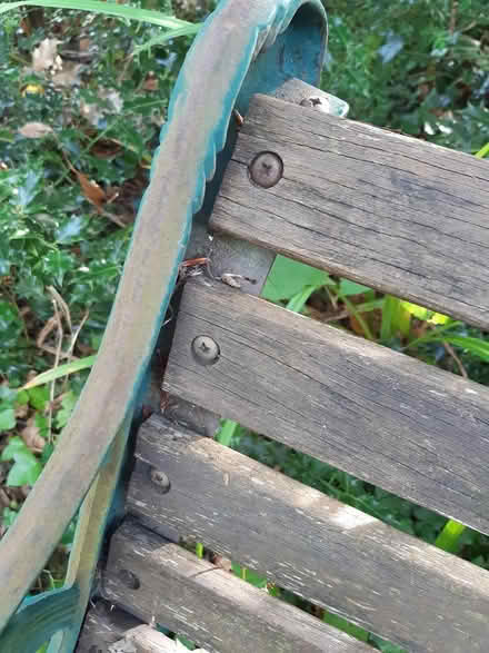 Photo of free Garden bench for renovation (Reigate RH2) #3