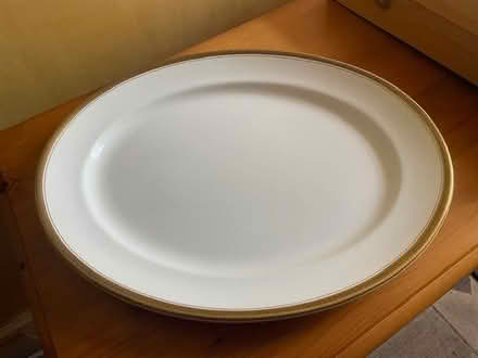 Photo of free Oval Serving plate (Llandrindod LD1) #1