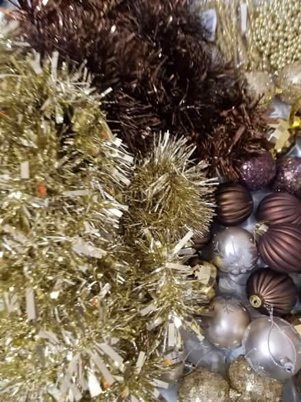 Photo of free Brown and gold baubles (RG302) #3
