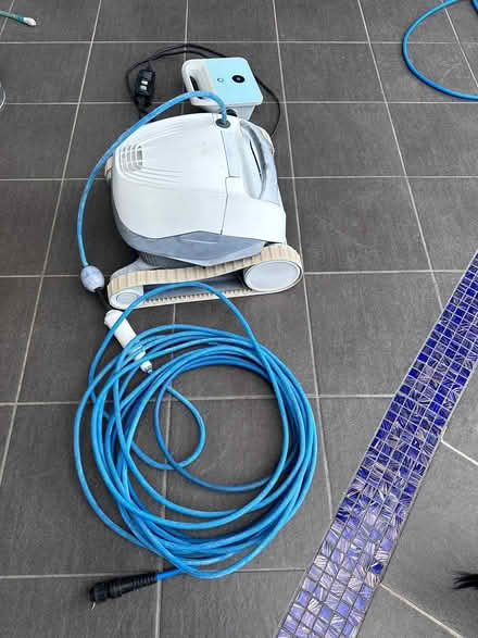 Photo of free Robotic Pool Cleaner (Queanbeyan West) #2