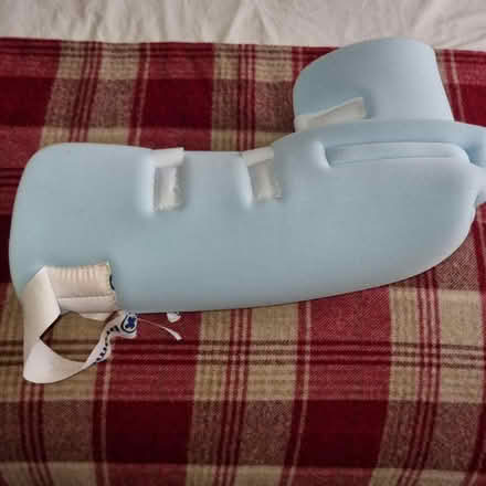 Photo of free Arm sling (Belper DE56) #1