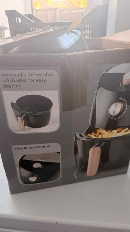 Photo of free Air fryer (OX4 Cowley) #4