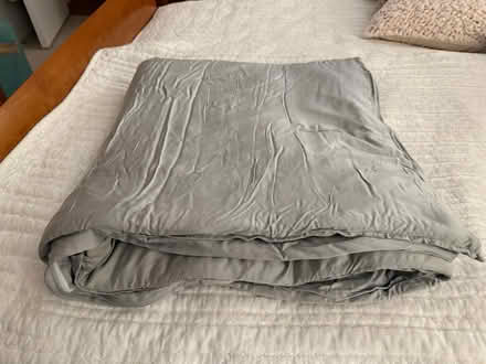 Photo of free 10lbs weighted blanket with cover (Yonkers/ Bronxville) #1