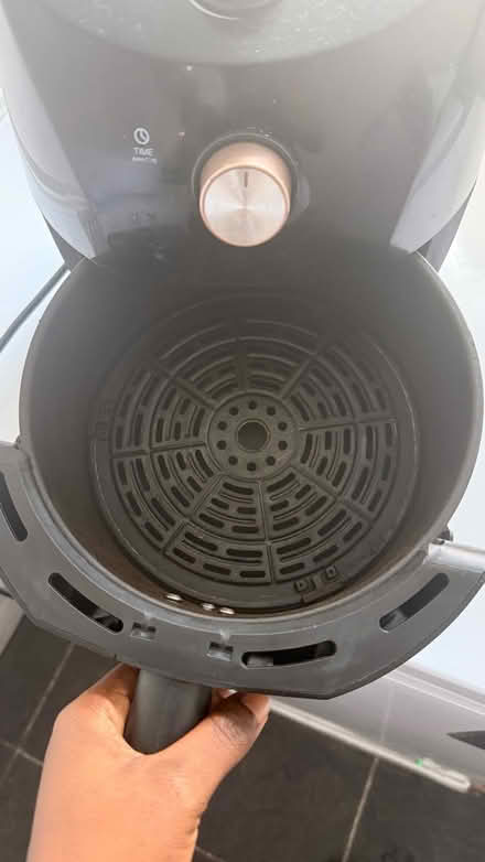 Photo of free Air fryer (OX4 Cowley) #2