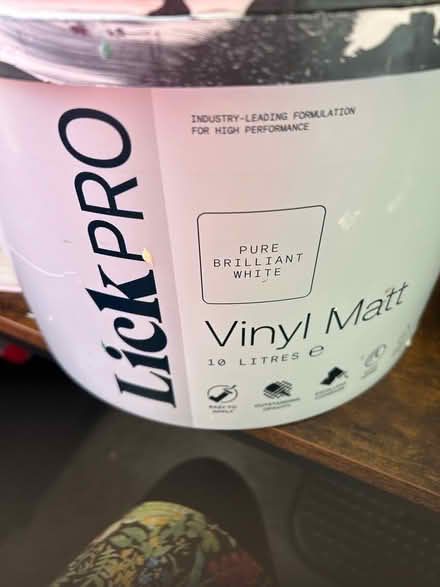 Photo of free White emulsion paint (Wearne TA10) #1