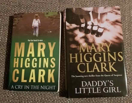 Photo of free Two Mary Higgins Clark Fiction Books (Handforth SK9) #1