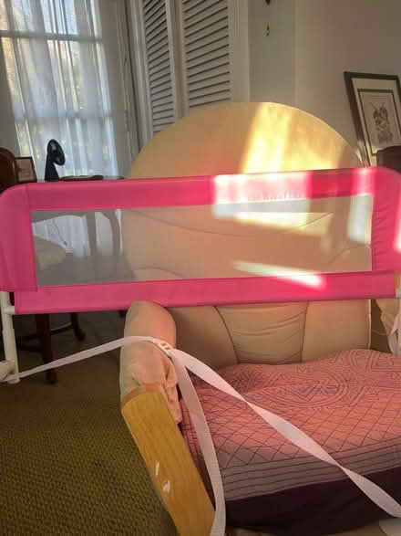 Photo of free Dream on Me bed railing (Huntington woods) #1