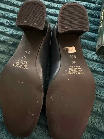 Photo of free Ladies Navy Shoes 5.5 (Gt Cornard CO10) #2