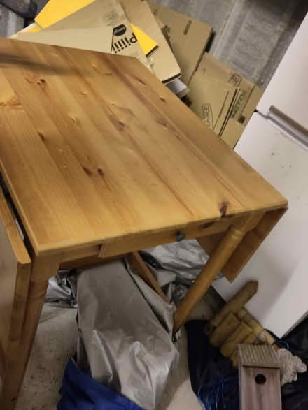 Photo of free Small table/desk with extendable sides (Halton LA2) #2