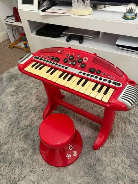 Photo of free Battery keyboard piano with stool (S12) #1