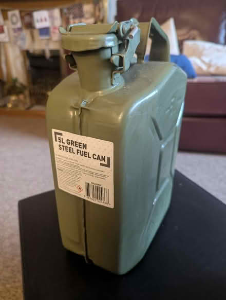 Photo of free Fuel can 5l (Sunny Hill DE23) #1